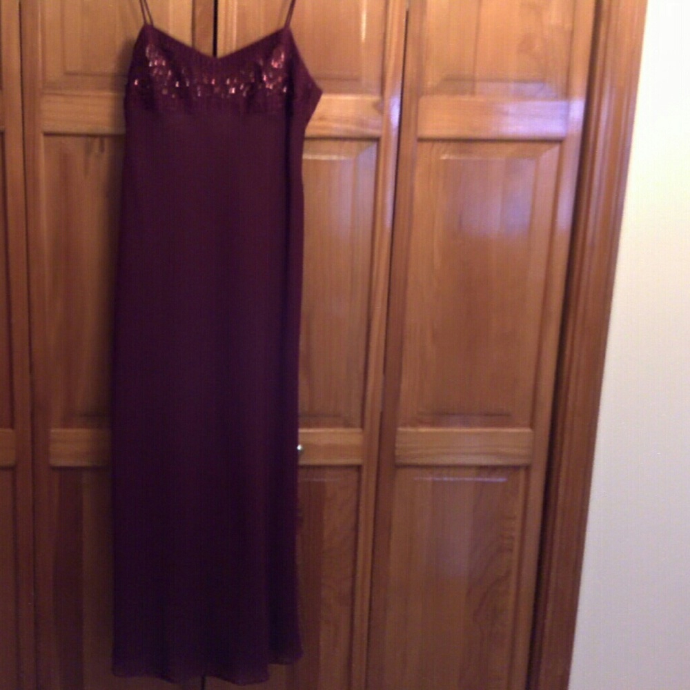 Long Formal Dress:. Burgundy